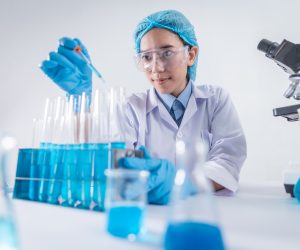 female medical lab scientist