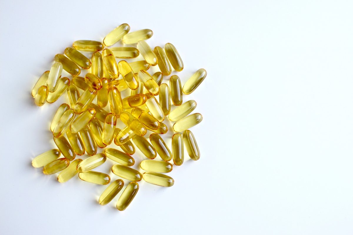 fish oil supplements in a pile